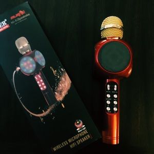 Brand new Bluetooth / speaker/ radio microphone